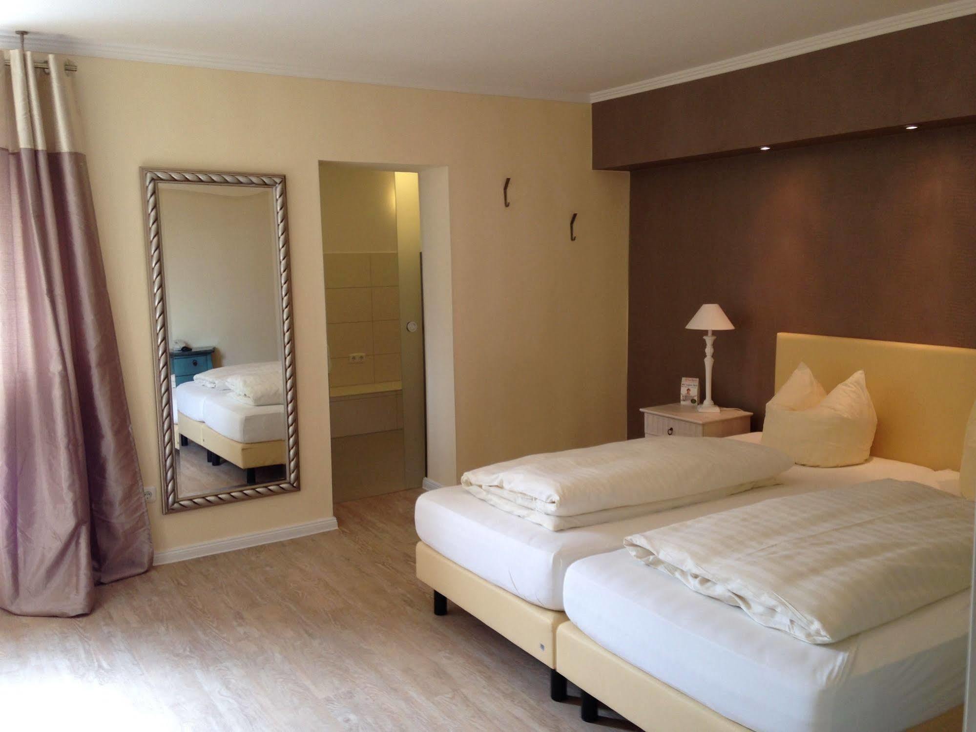 Landhotel Franck Garni Brietlingen Zewnętrze zdjęcie